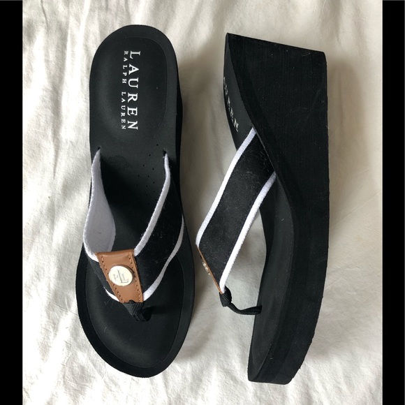 •SOLD•Ralph Lauren Sandals - Picture 1 of 2